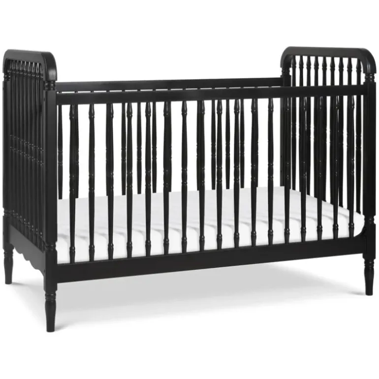 Liberty 3-in-1 Convertible Spindle Crib