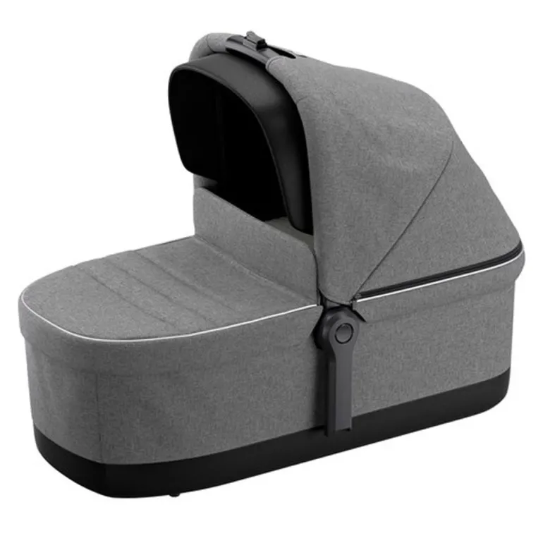 Sleek Bassinet