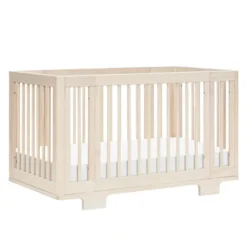 Yuzu 8-in-1 Convertible Crib